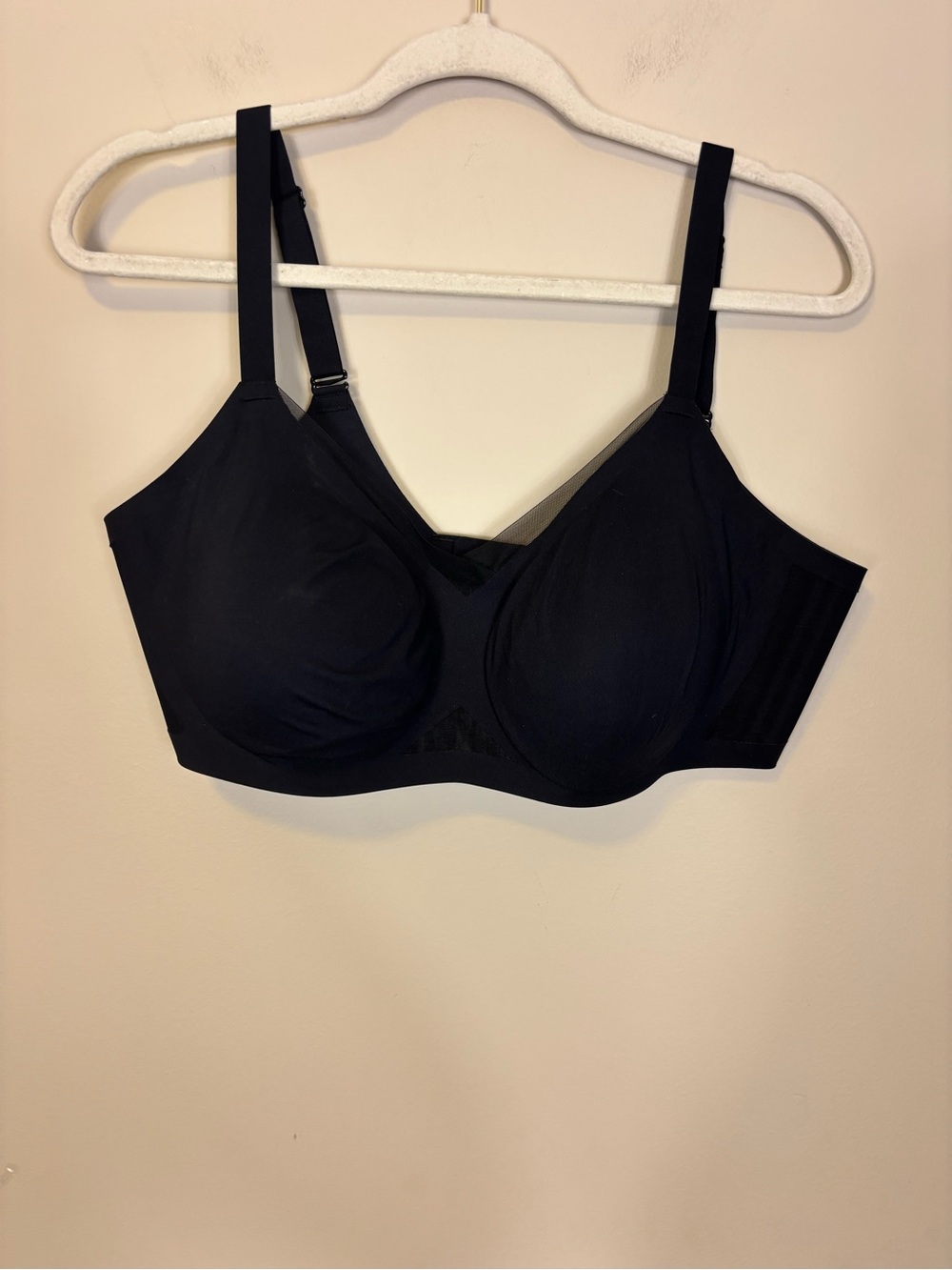Honeylove Black Full Coverage Seamless Support Bra 1X 40C 40D CrossOver